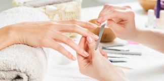 Nagelpflege Maniküre Pediküre